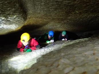 国家的天然纪念物 “平尾台洞穴探险”